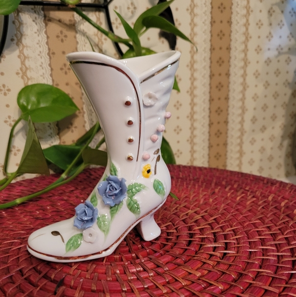 Vintage Porcelain Boot - Picture 1 of 3